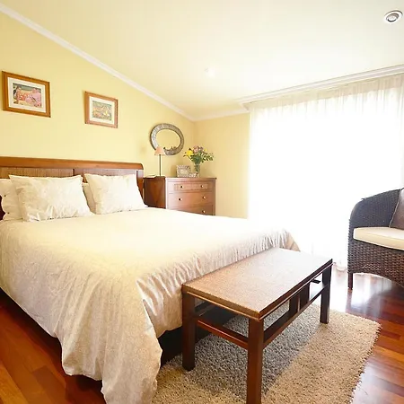 Galihost - Con Vistas Al Puerto De